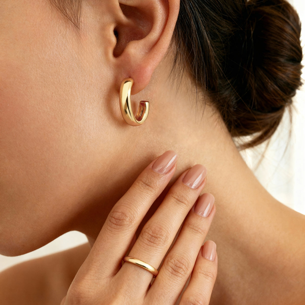 Boucles d'oreilles Demi-anneau J